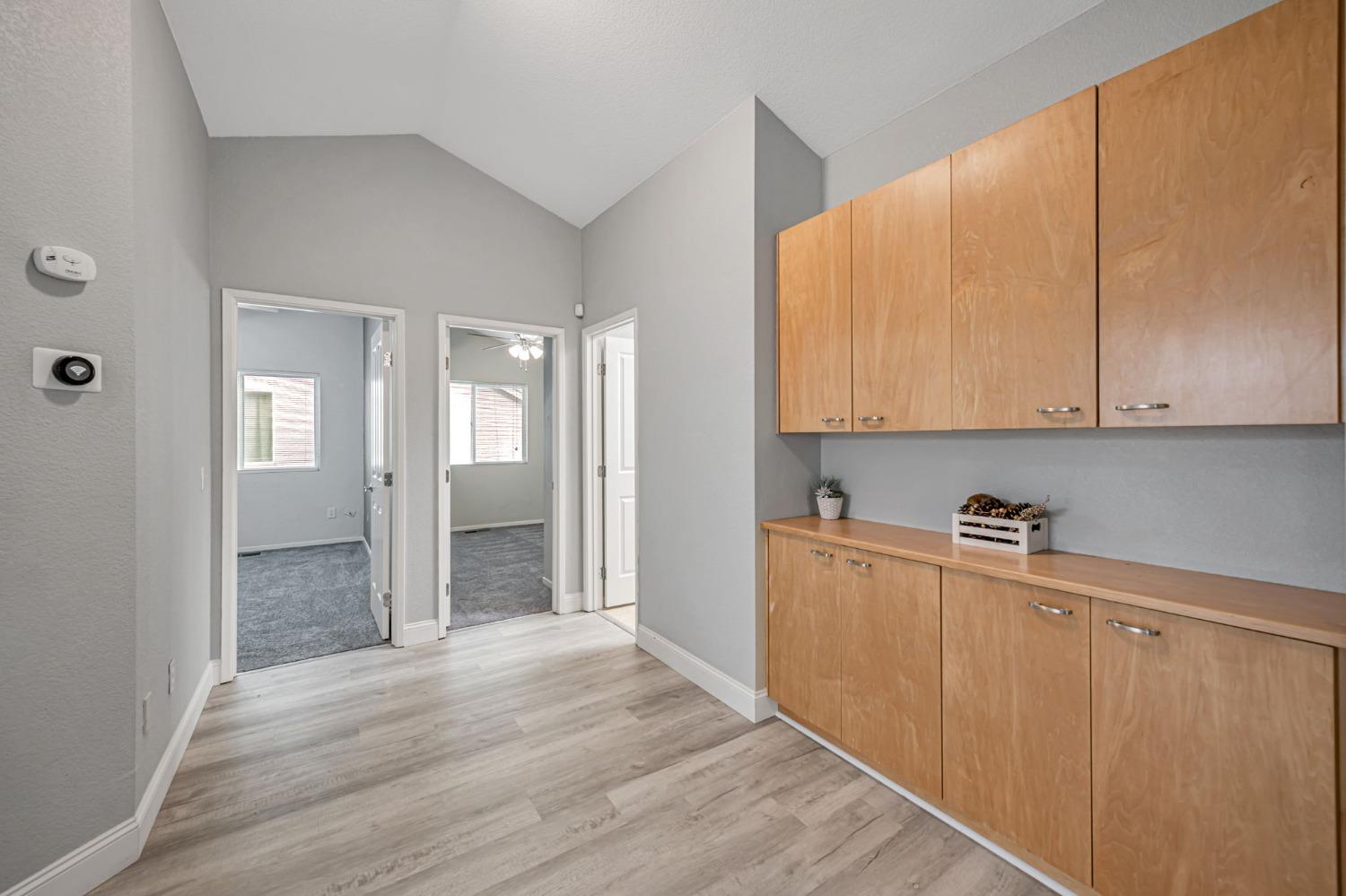 Detail Gallery Image 28 of 46 For 9065 Robbins Rd, Sacramento,  CA 95829 - 4 Beds | 2/1 Baths