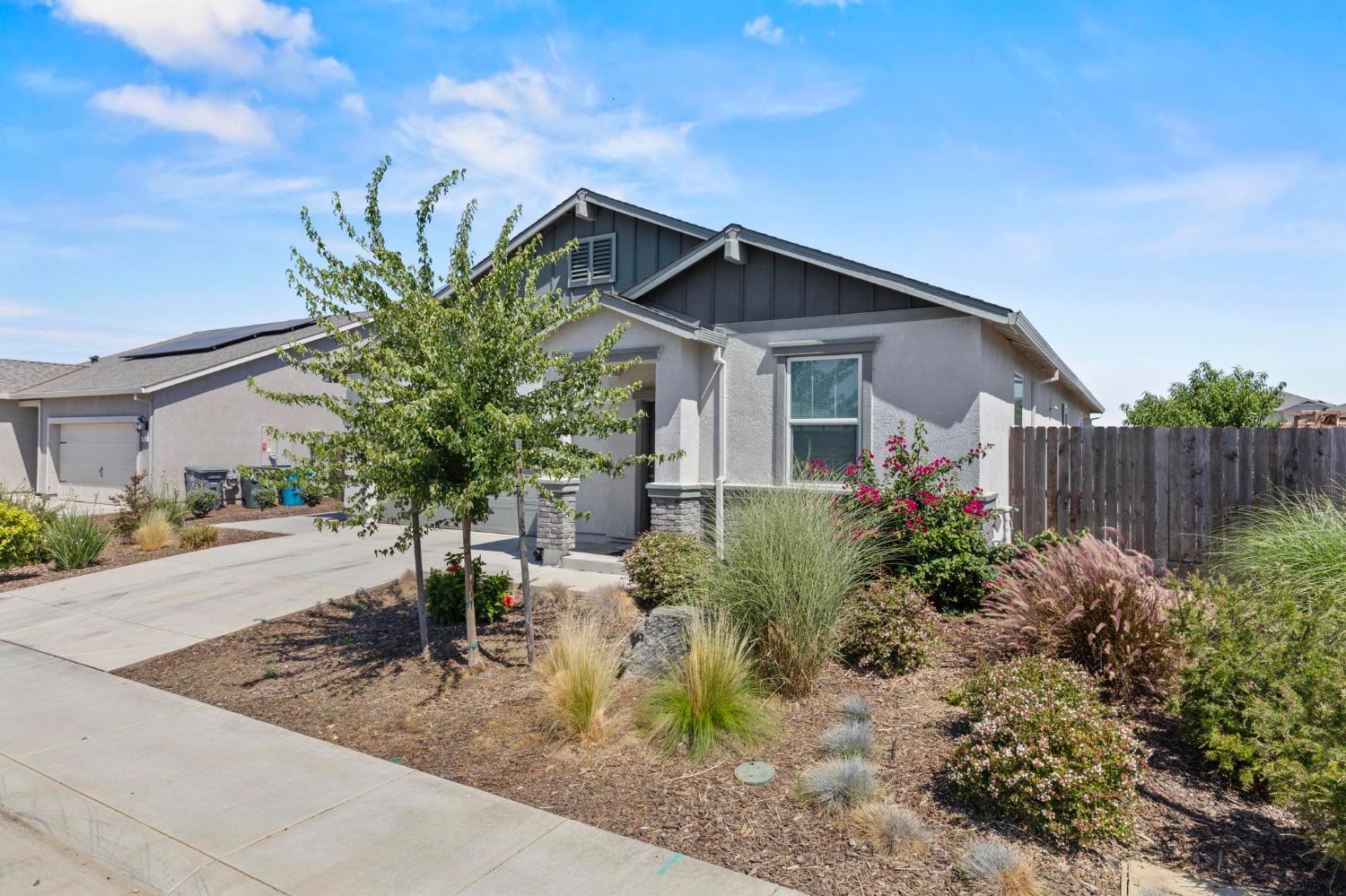 Detail Gallery Image 2 of 41 For 2363 Redgold St, Marysville,  CA 95901 - 4 Beds | 2 Baths