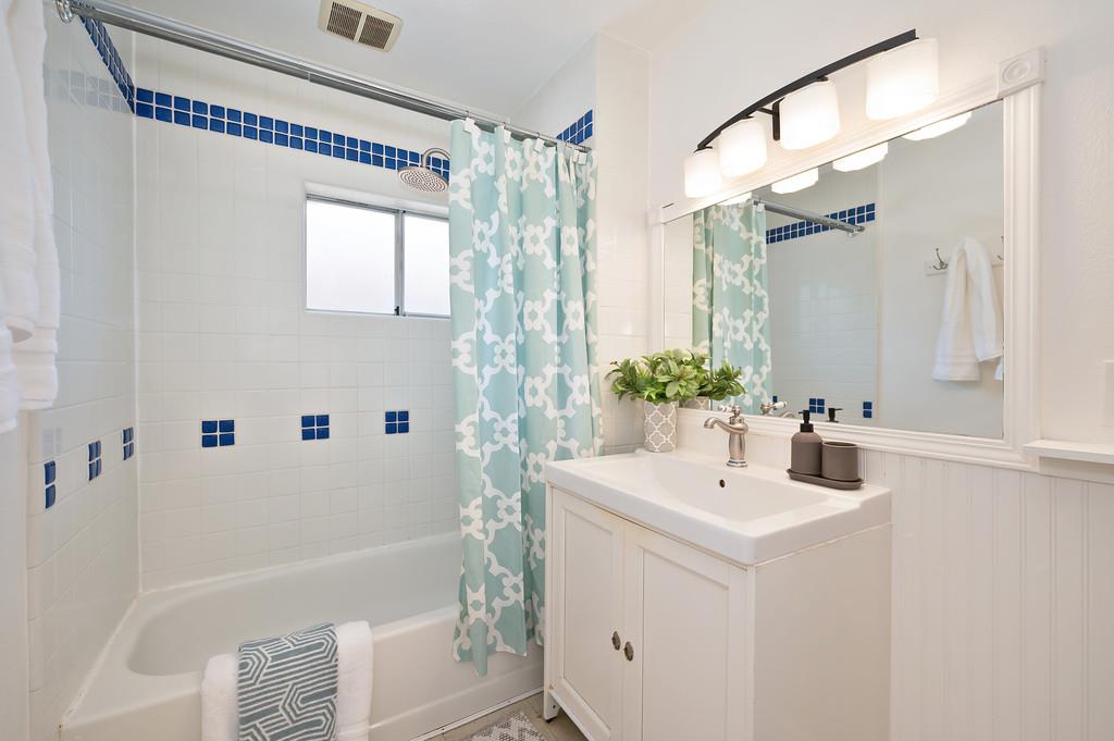 Detail Gallery Image 31 of 53 For 2232 Gerber Ave, Sacramento,  CA 95817 - 3 Beds | 2 Baths