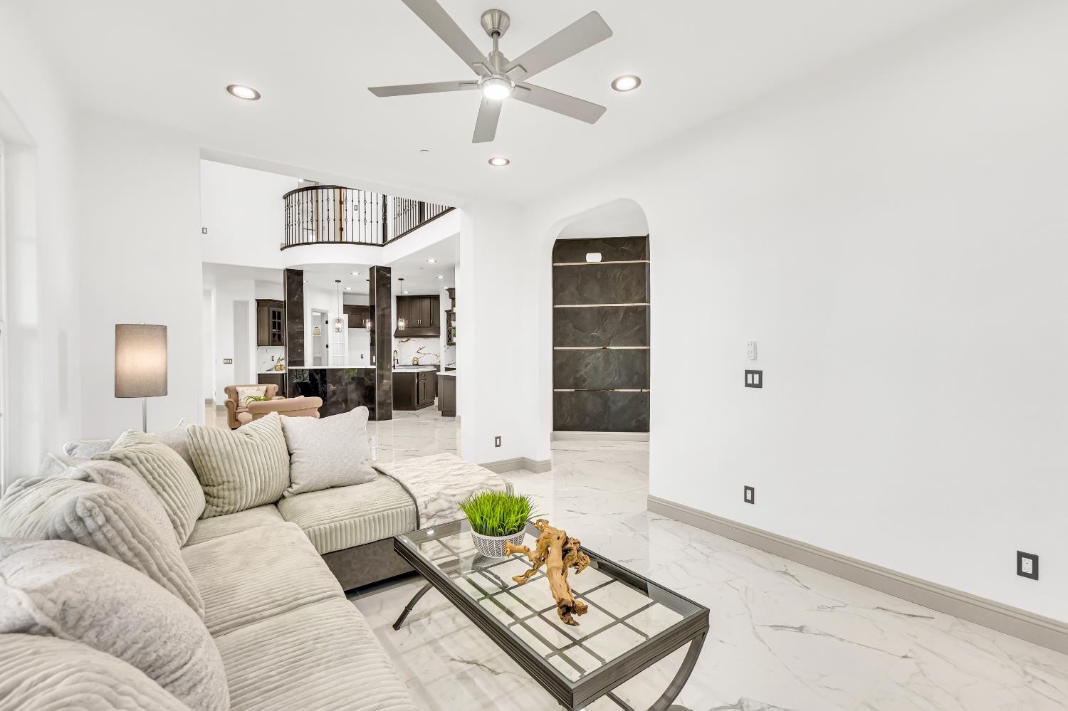 Detail Gallery Image 22 of 98 For 14537 Mira Vista Ln, Lockeford,  CA 95237 - 7 Beds | 4/1 Baths