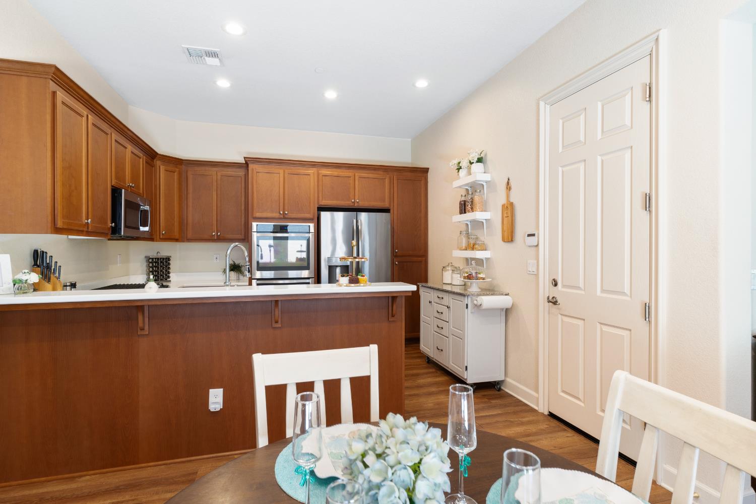 Detail Gallery Image 11 of 51 For 2431 Bird Rock Pl, Turlock,  CA 95380 - 3 Beds | 2 Baths