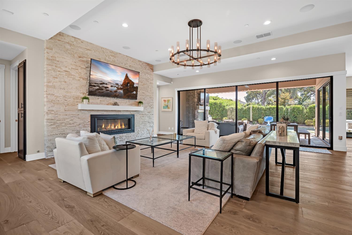 Detail Gallery Image 17 of 74 For 3421 Greenview Dr, El Dorado Hills,  CA 95762 - 5 Beds | 5/1 Baths