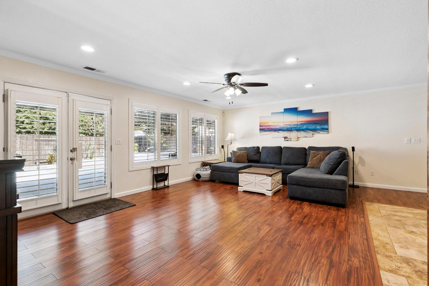 Detail Gallery Image 13 of 46 For 1162 Michelle Ct, Ripon,  CA 95366 - 5 Beds | 2 Baths