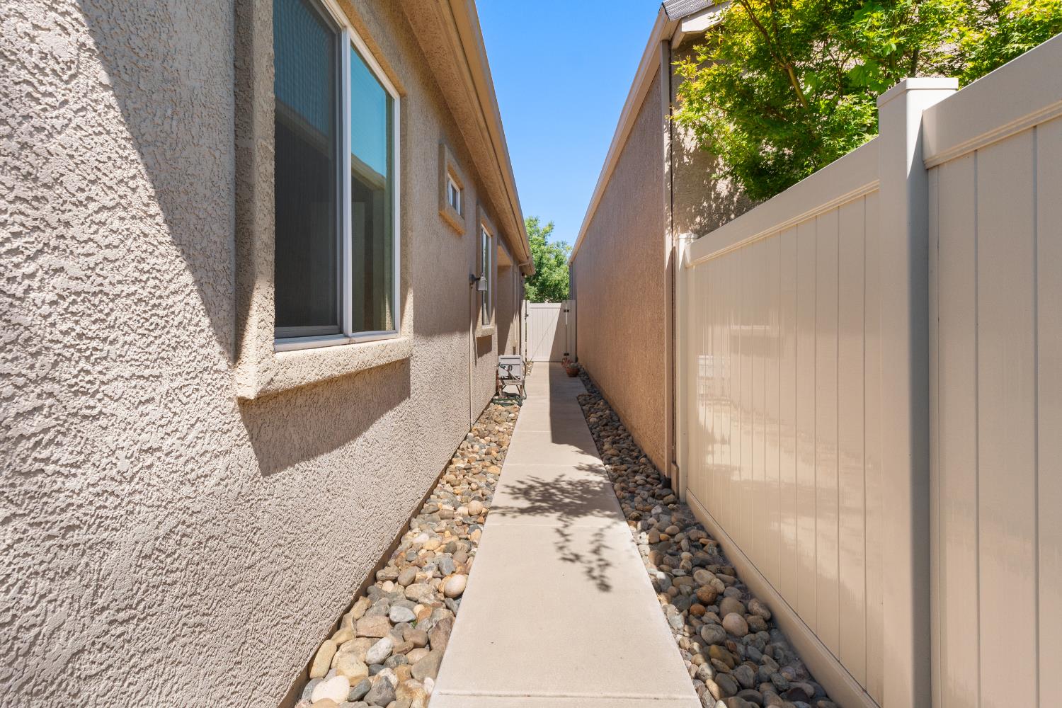 Detail Gallery Image 39 of 51 For 2431 Bird Rock Pl, Turlock,  CA 95380 - 3 Beds | 2 Baths