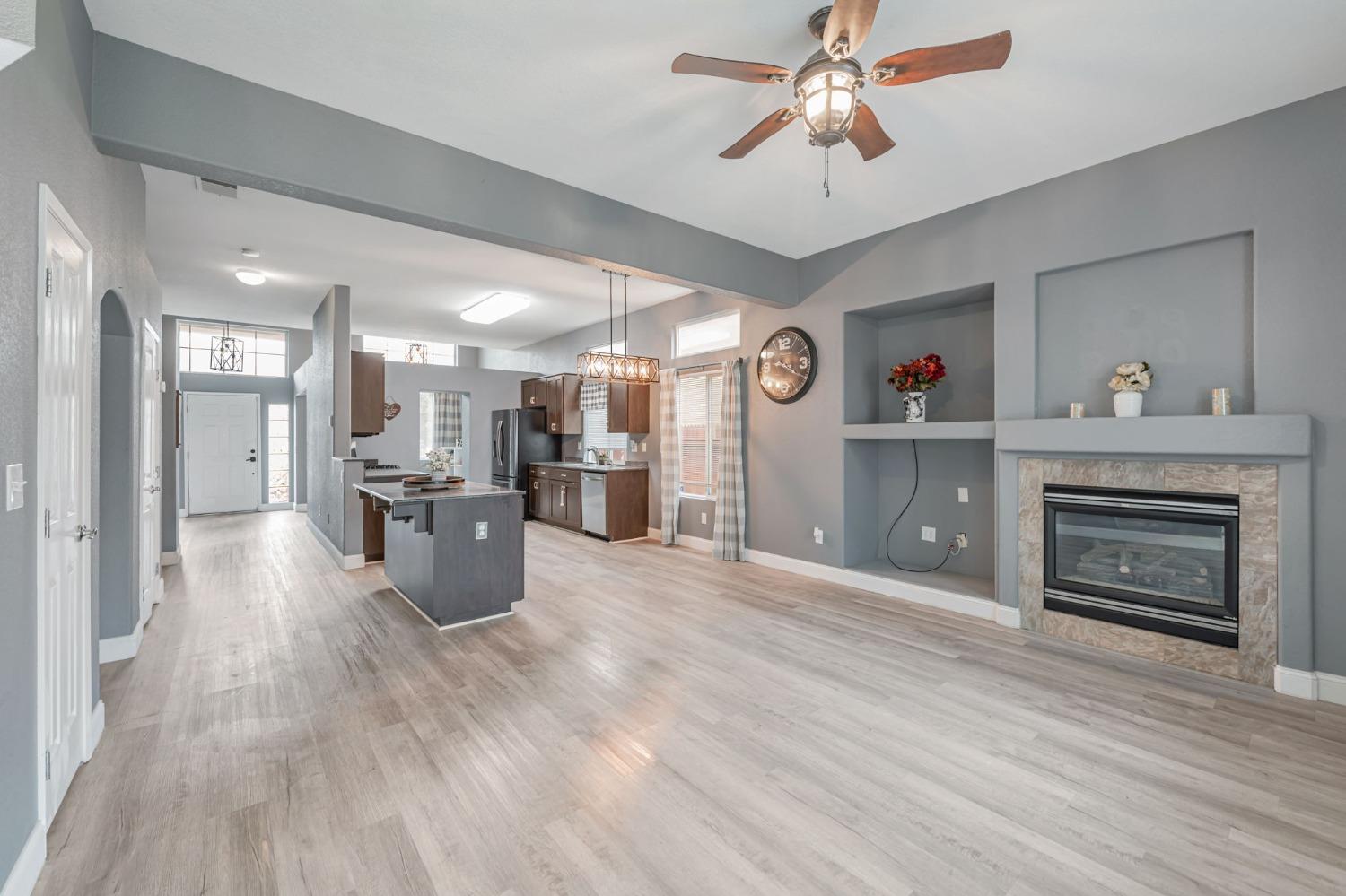 Detail Gallery Image 6 of 46 For 9065 Robbins Rd, Sacramento,  CA 95829 - 4 Beds | 2/1 Baths