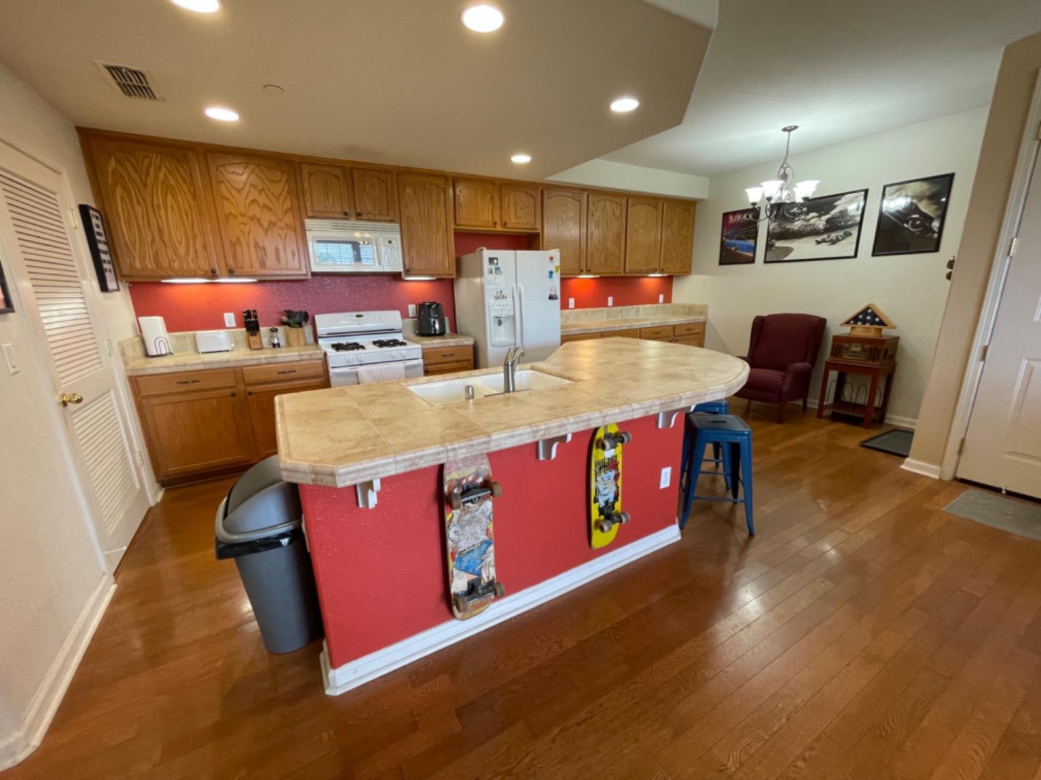 Detail Gallery Image 5 of 30 For 12400 Fair Oaks Blvd #234,  Fair Oaks,  CA 95628 - 2 Beds | 2 Baths