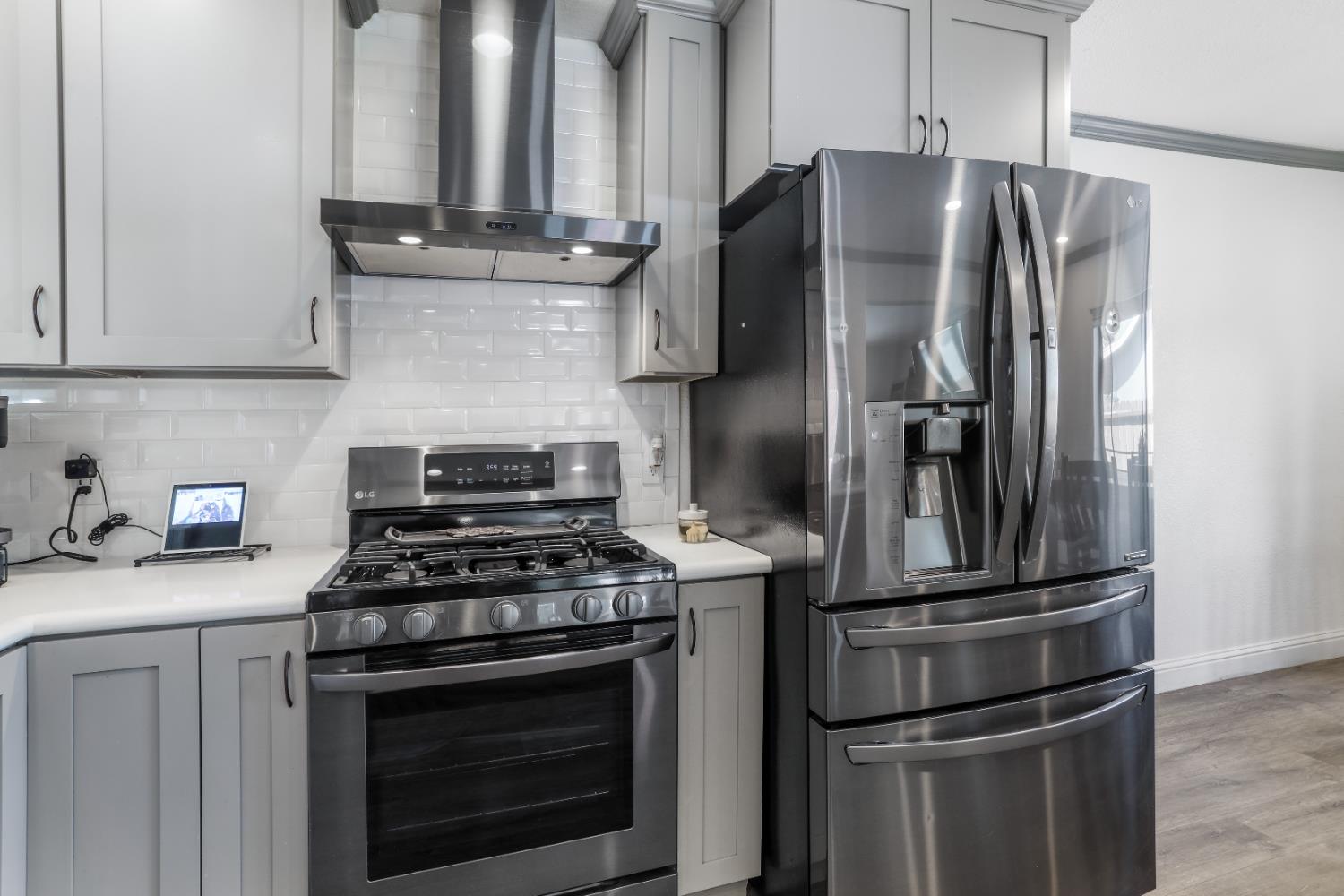 Detail Gallery Image 10 of 37 For 318 Portola Way, Tracy,  CA 95376 - 3 Beds | 2 Baths