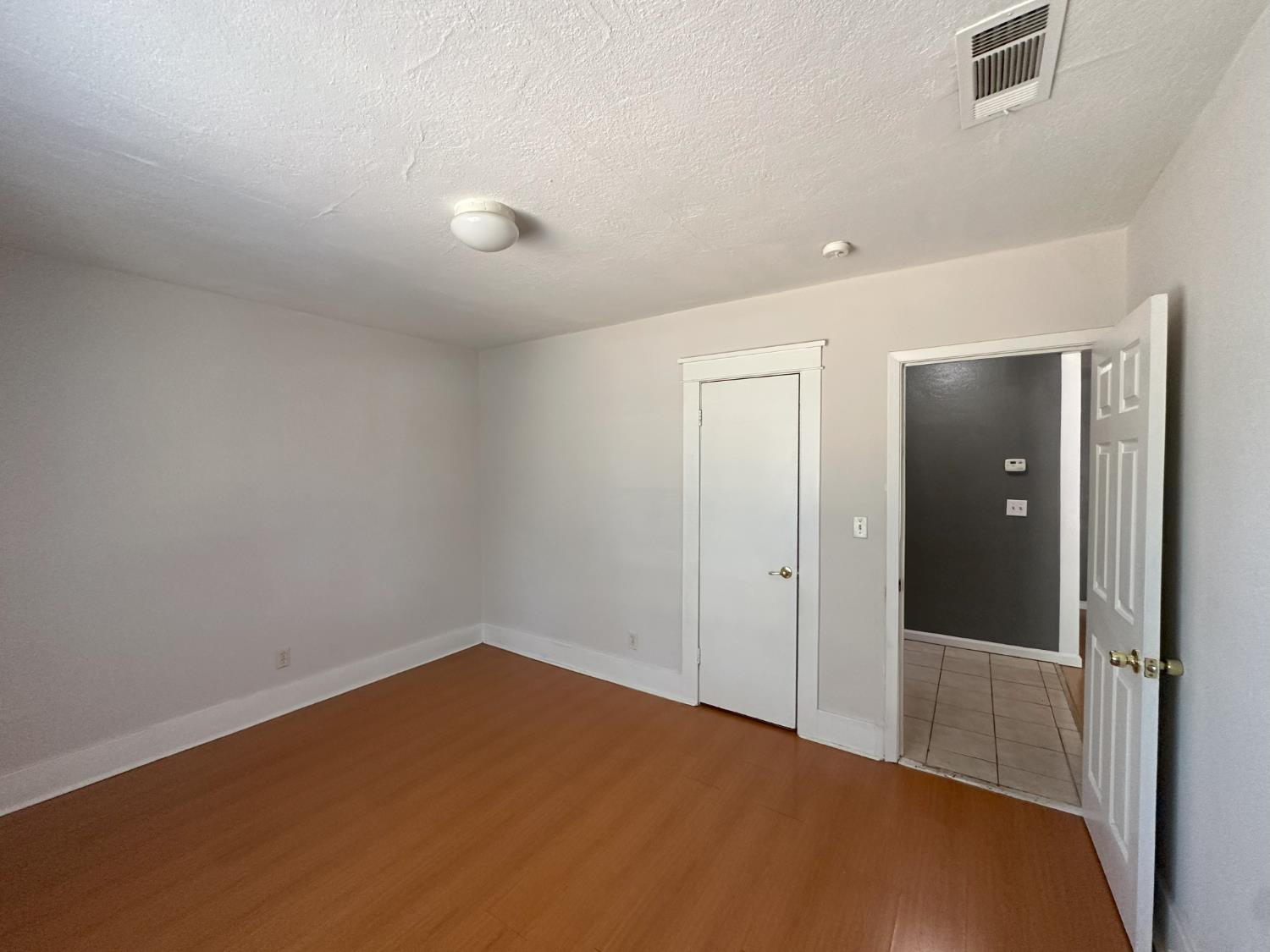 Detail Gallery Image 13 of 20 For 405 Colorado Ave, Modesto,  CA 95351 - 3 Beds | 2 Baths