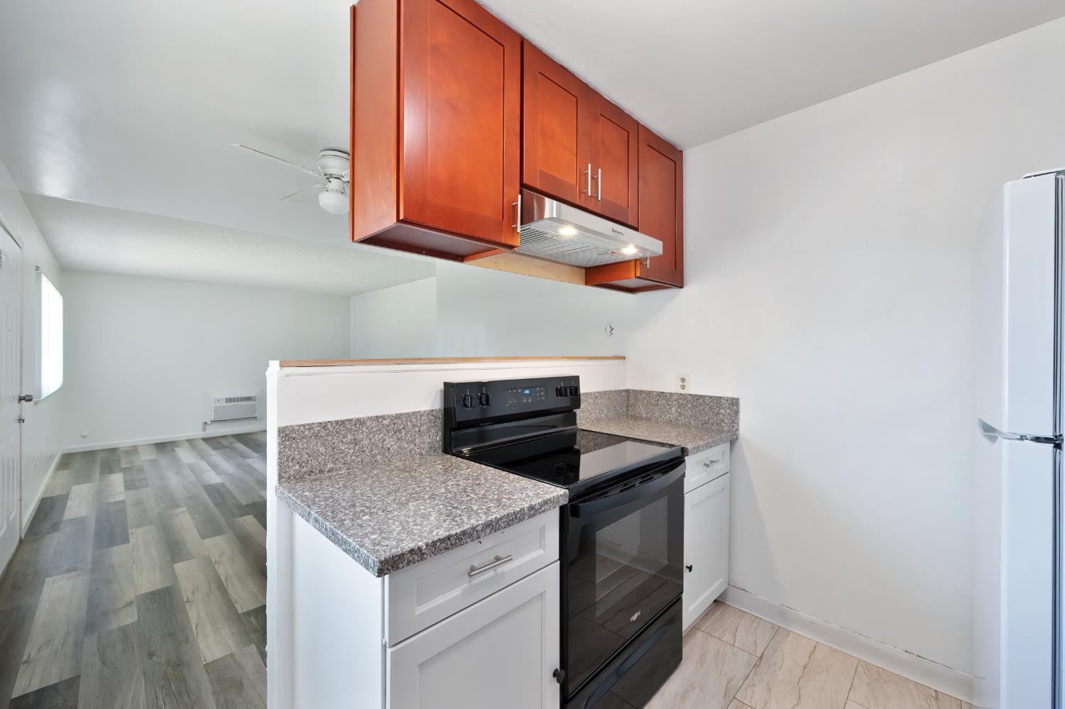 Detail Gallery Image 16 of 18 For 2400 Cava Ct, Sacramento,  CA 95825 - – Beds | – Baths
