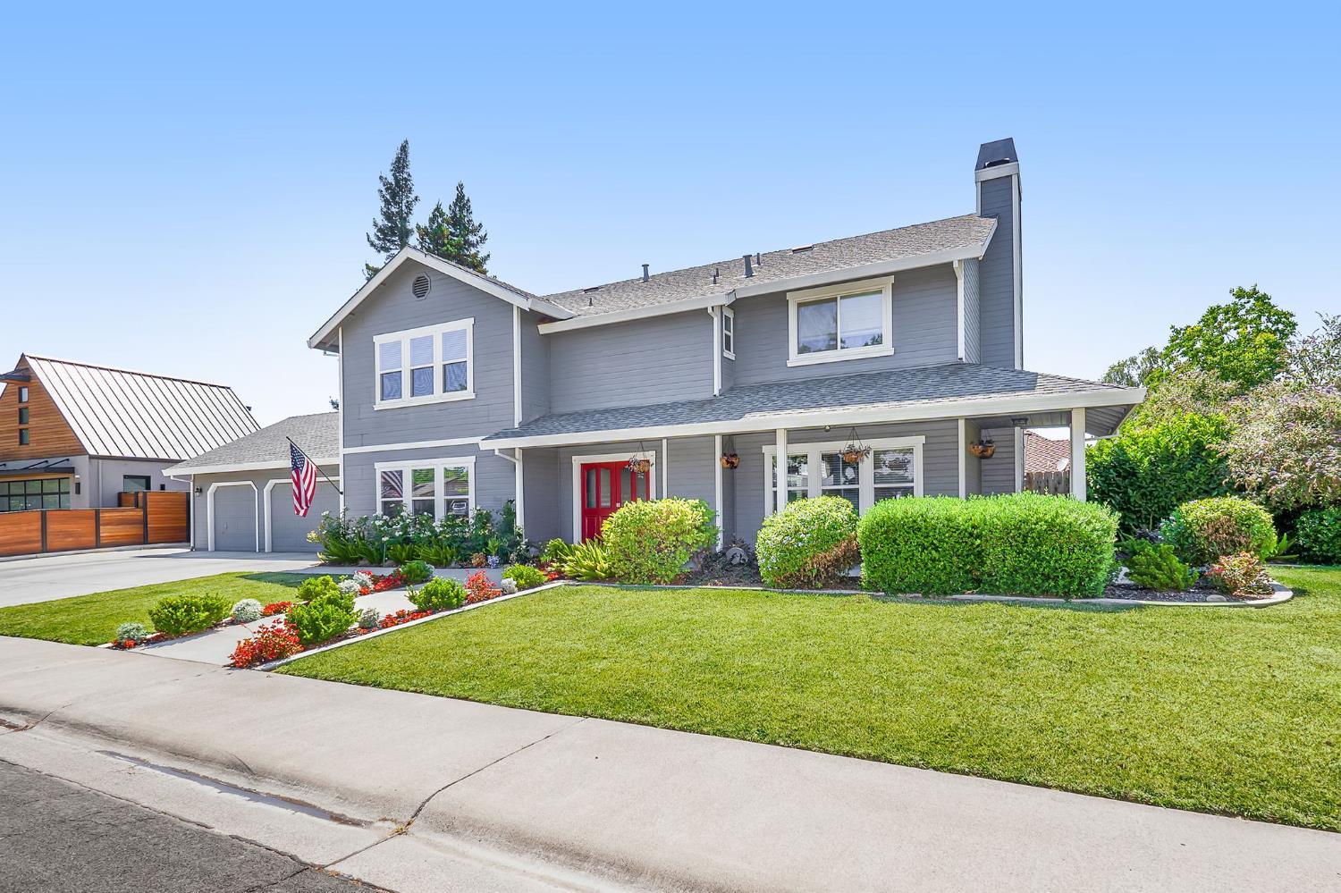 Detail Gallery Image 2 of 31 For 700 Fairview Dr, Woodland,  CA 95695 - 4 Beds | 2/1 Baths