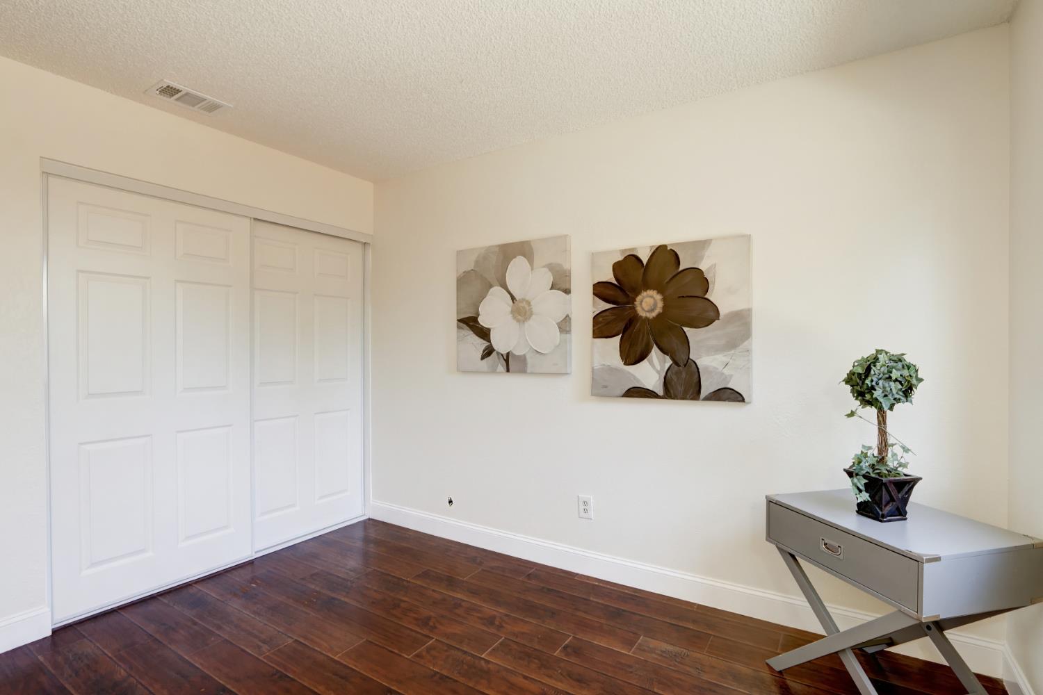 Detail Gallery Image 41 of 48 For 9013 Meadowsweet Way, Elk Grove,  CA 95624 - 4 Beds | 2 Baths