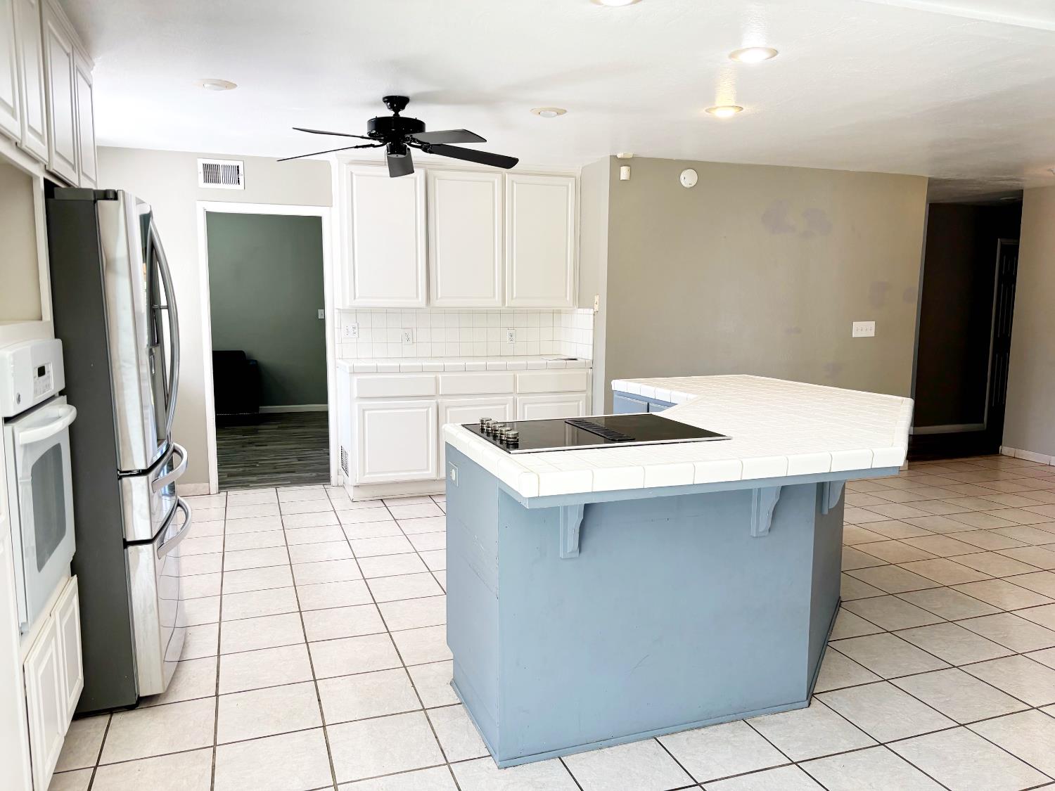 Detail Gallery Image 10 of 35 For 1422 Locke Rd, Modesto,  CA 95355 - 3 Beds | 2 Baths