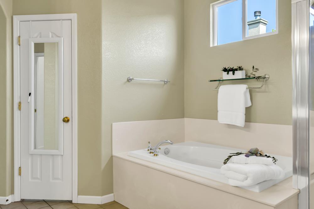 Detail Gallery Image 44 of 64 For 9688 Pasture Rose Ct, Elk Grove,  CA 95624 - 3 Beds | 2/1 Baths