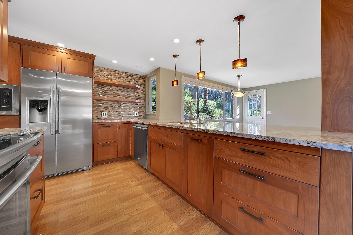 Detail Gallery Image 11 of 40 For 40 Greenstone Ter, Sutter Creek,  CA 95685 - 3 Beds | 2/1 Baths