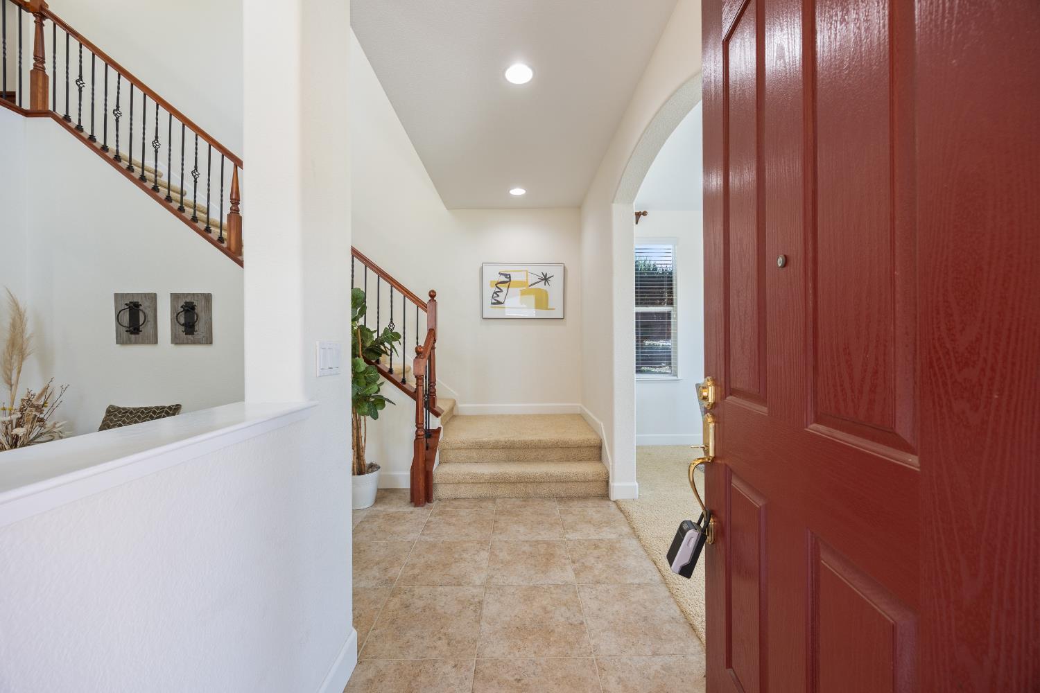 Detail Gallery Image 9 of 78 For 6904 Rio Tejo Way, Elk Grove,  CA 95757 - 5 Beds | 3 Baths