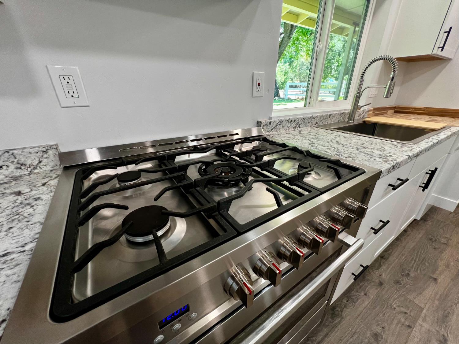Detail Gallery Image 21 of 64 For 2018 Whistler Way, Somerset,  CA 95684 - 3 Beds | 2 Baths