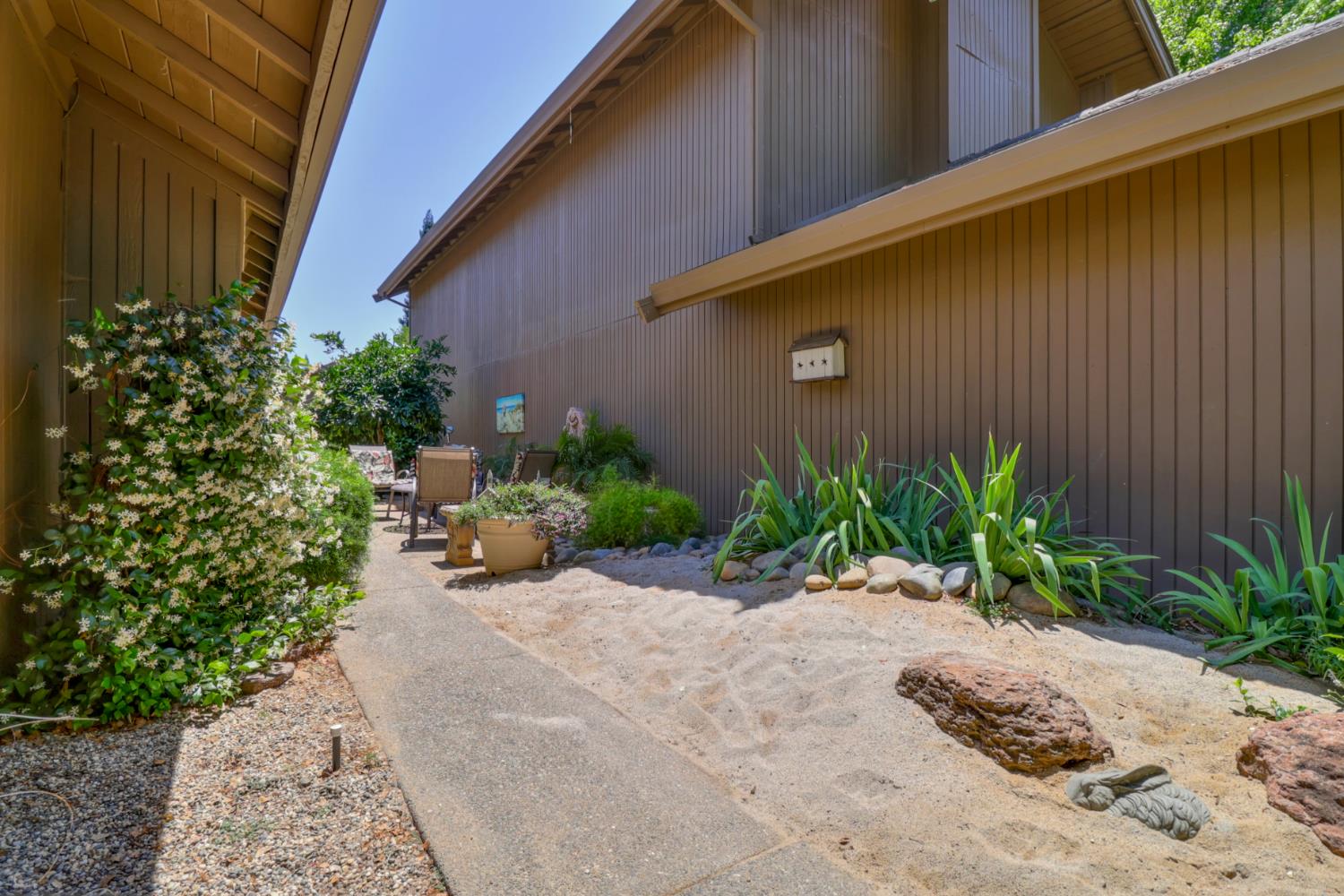 Detail Gallery Image 71 of 99 For 1911 Discovery Village Ln, Gold River,  CA 95670 - 2 Beds | 2 Baths