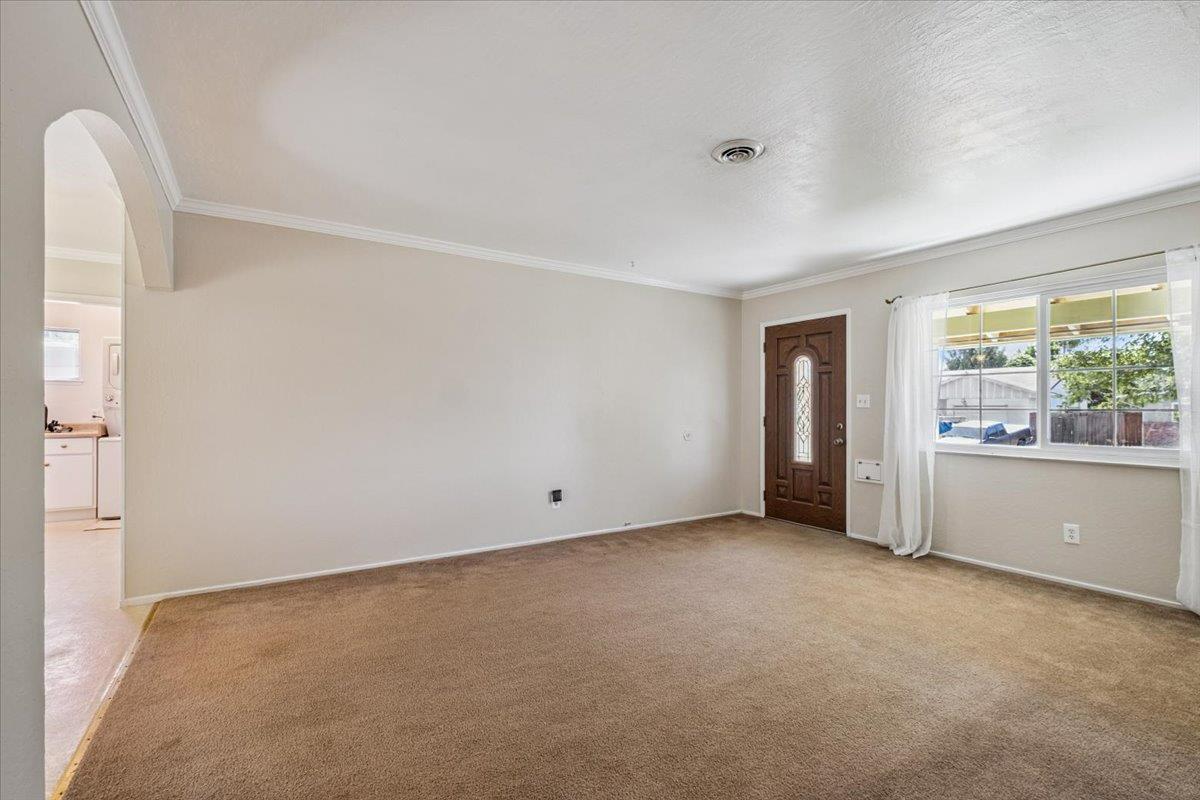 Detail Gallery Image 6 of 28 For 6609 Medora Dr, North Highlands,  CA 95660 - 3 Beds | 1/1 Baths