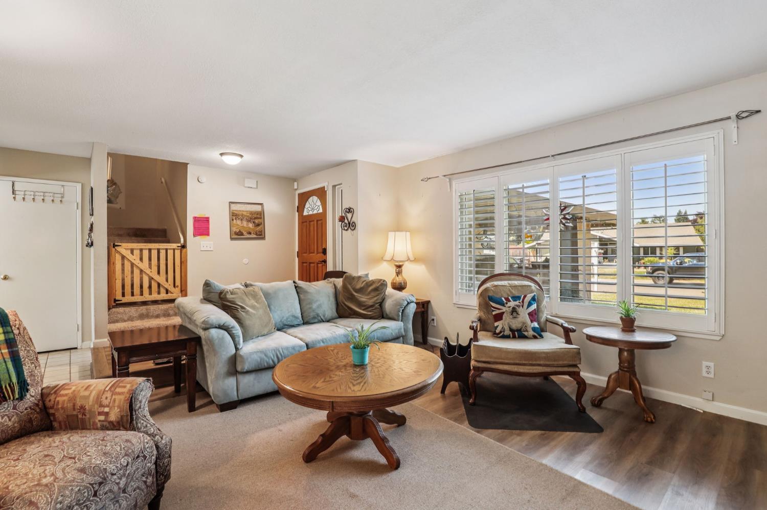 Detail Gallery Image 14 of 55 For 8058 Mesa Oak Way, Citrus Heights,  CA 95610 - 5 Beds | 3 Baths