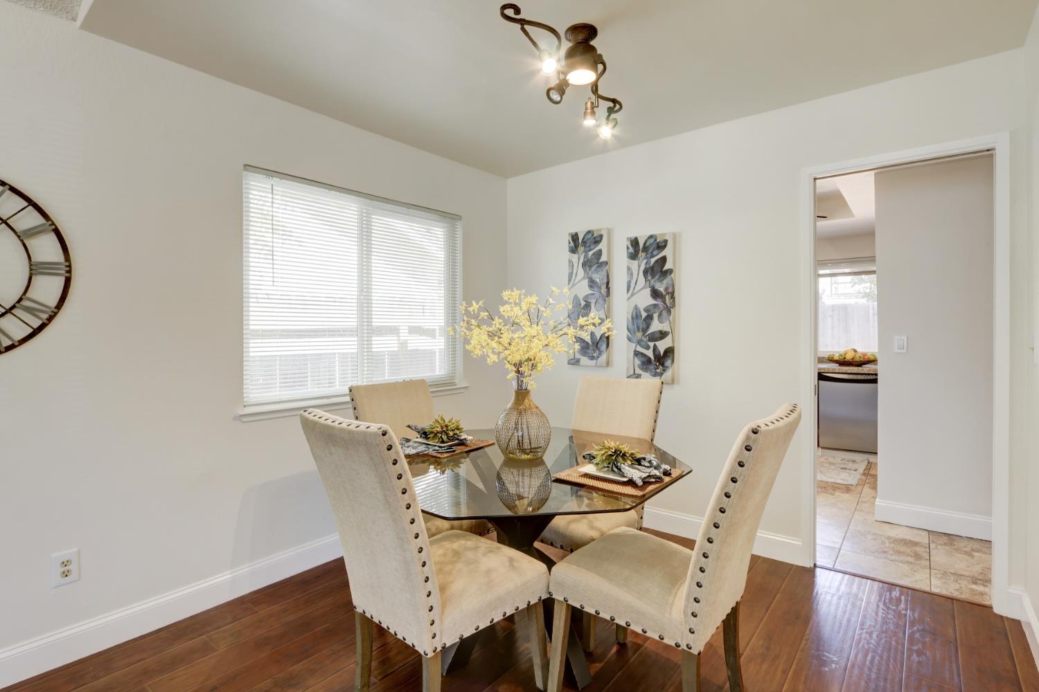 Detail Gallery Image 18 of 48 For 9013 Meadowsweet Way, Elk Grove,  CA 95624 - 4 Beds | 2 Baths