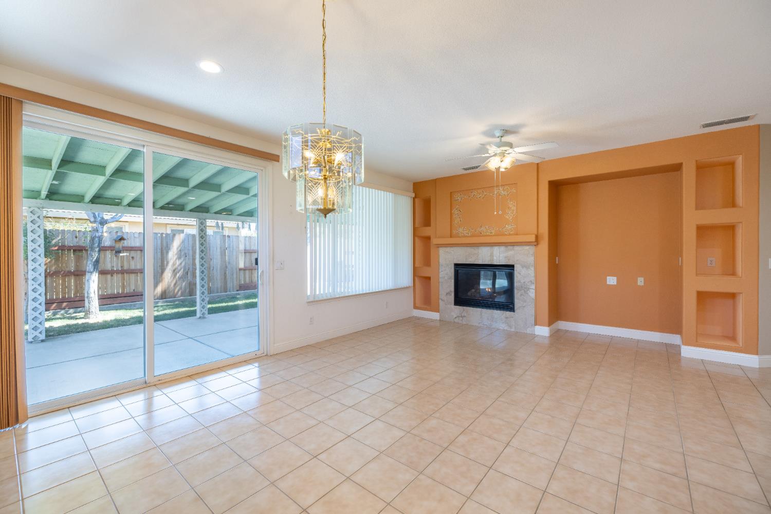 Detail Gallery Image 21 of 66 For 12241 Conservancy Way, Rancho Cordova,  CA 95742 - 3 Beds | 2 Baths