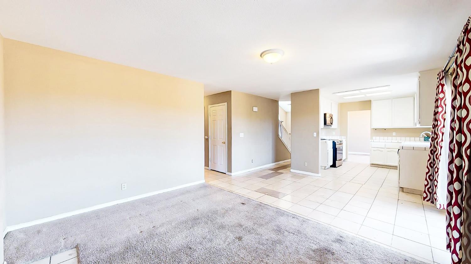 Detail Gallery Image 10 of 41 For 2334 Santos St, Dos Palos,  CA 93620 - 4 Beds | 2/5 Baths