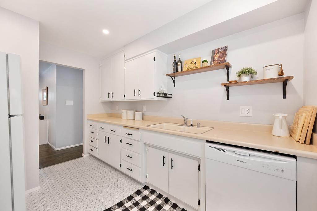 Detail Gallery Image 16 of 49 For 176 Mulberry Ln, Auburn,  CA 95603 - 3 Beds | 1 Baths