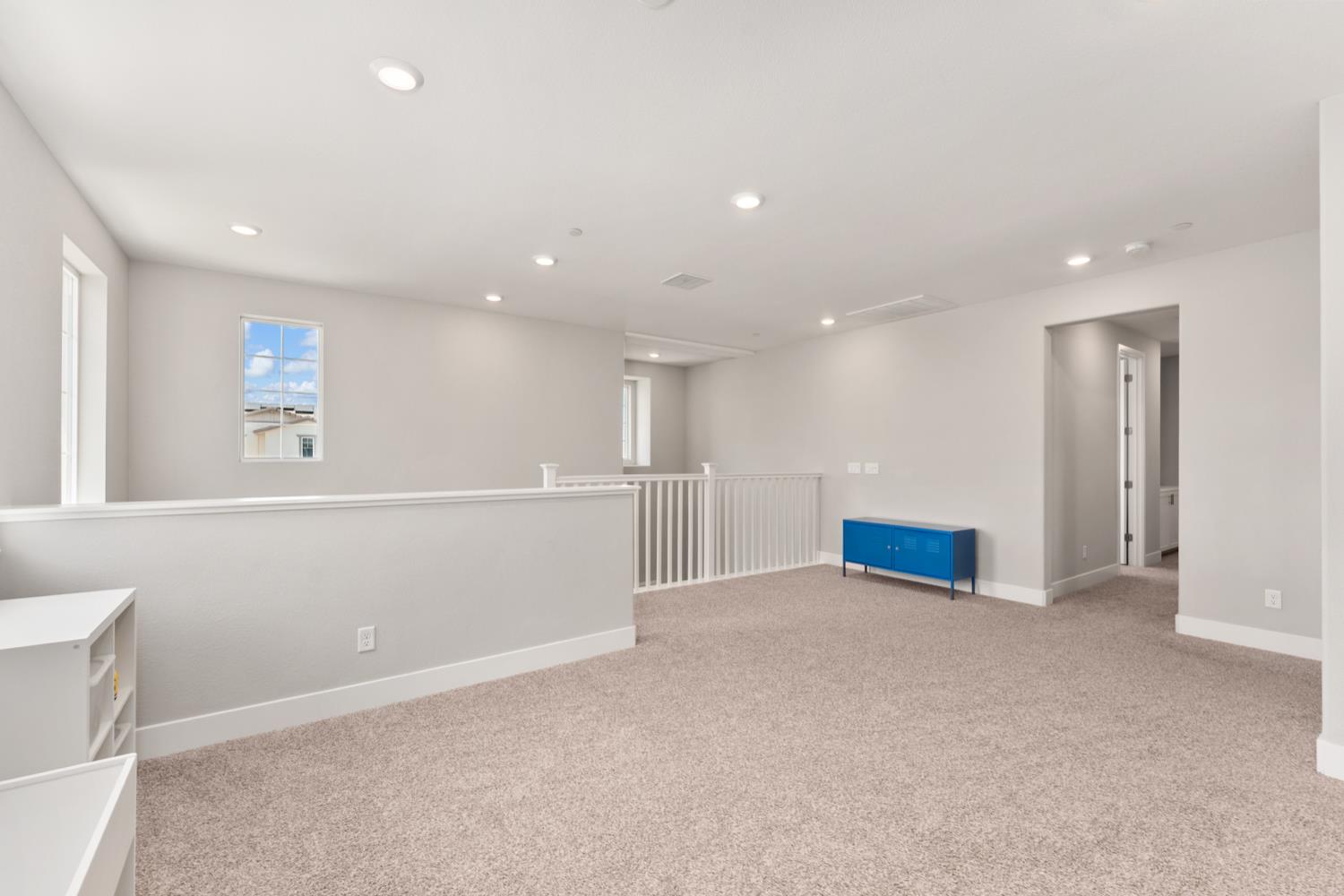 Detail Gallery Image 46 of 83 For 2073 Challenger Way, Roseville,  CA 95747 - 4 Beds | 3/1 Baths