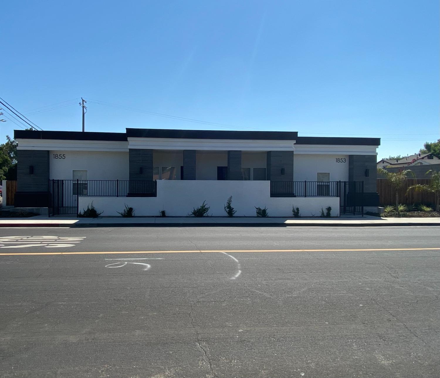 Detail Gallery Image 1 of 8 For 1855 Coley Ave, Escalon,  CA 95320 - 2 Beds | 2 Baths