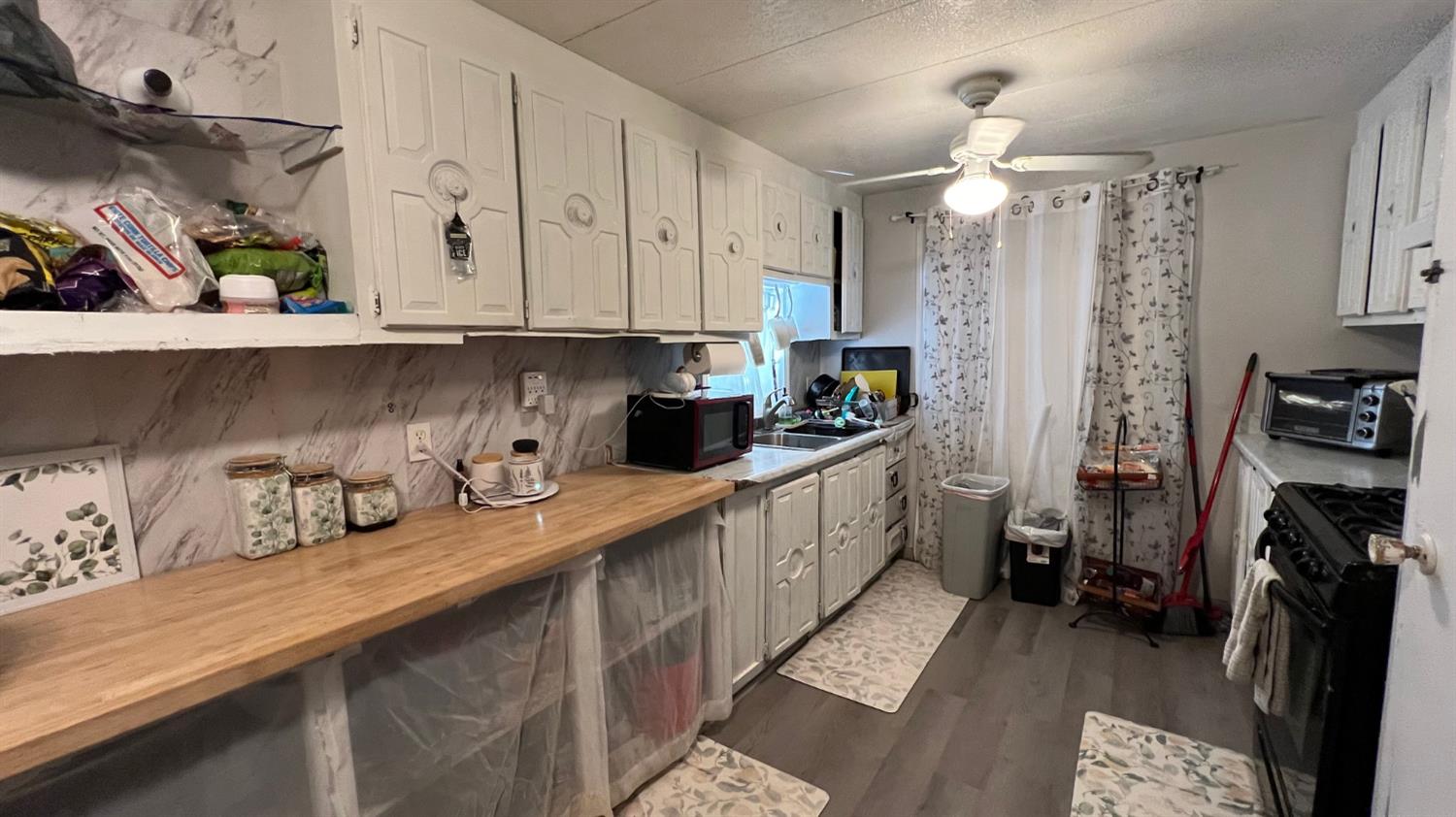 Detail Gallery Image 3 of 16 For 436 N Mercey Springs Rd 69, Los Banos,  CA 93635 - 2 Beds | 1/1 Baths