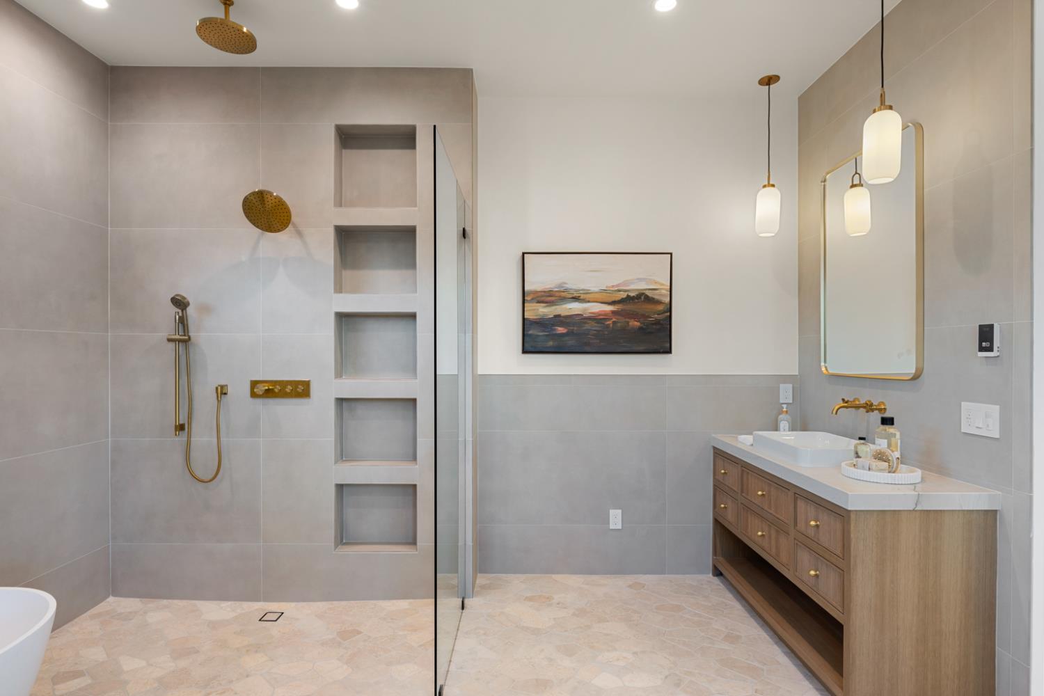 Detail Gallery Image 38 of 72 For 9260 Hilltop Pl, Loomis,  CA 95650 - 4 Beds | 5 Baths