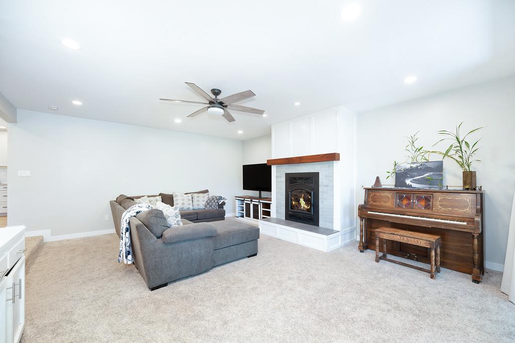 Detail Gallery Image 33 of 73 For 2953 Oakleaf Dr, Cameron Park,  CA 95682 - 3 Beds | 2/1 Baths