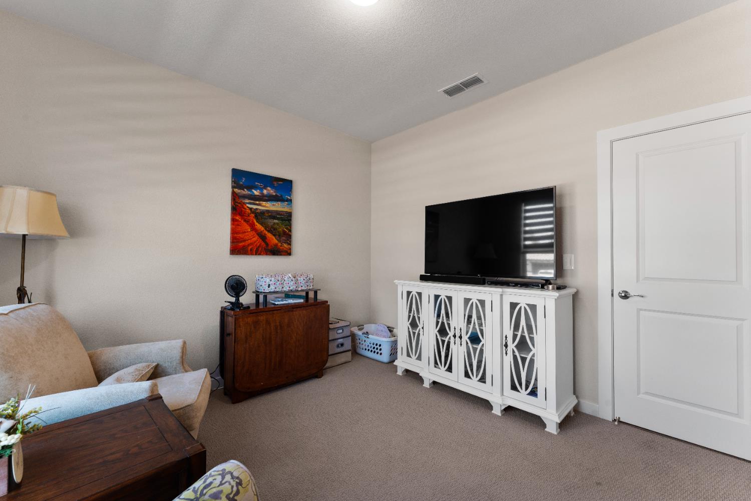 Detail Gallery Image 21 of 37 For 4363 Borderlands Dr, Rancho Cordova,  CA 95742 - 3 Beds | 3 Baths