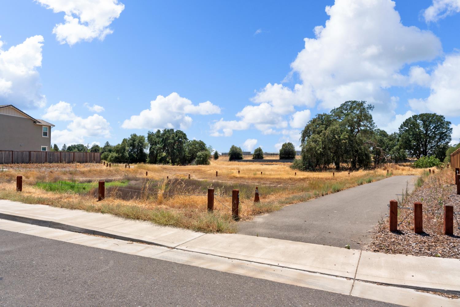 Detail Gallery Image 83 of 83 For 2073 Challenger Way, Roseville,  CA 95747 - 4 Beds | 3/1 Baths