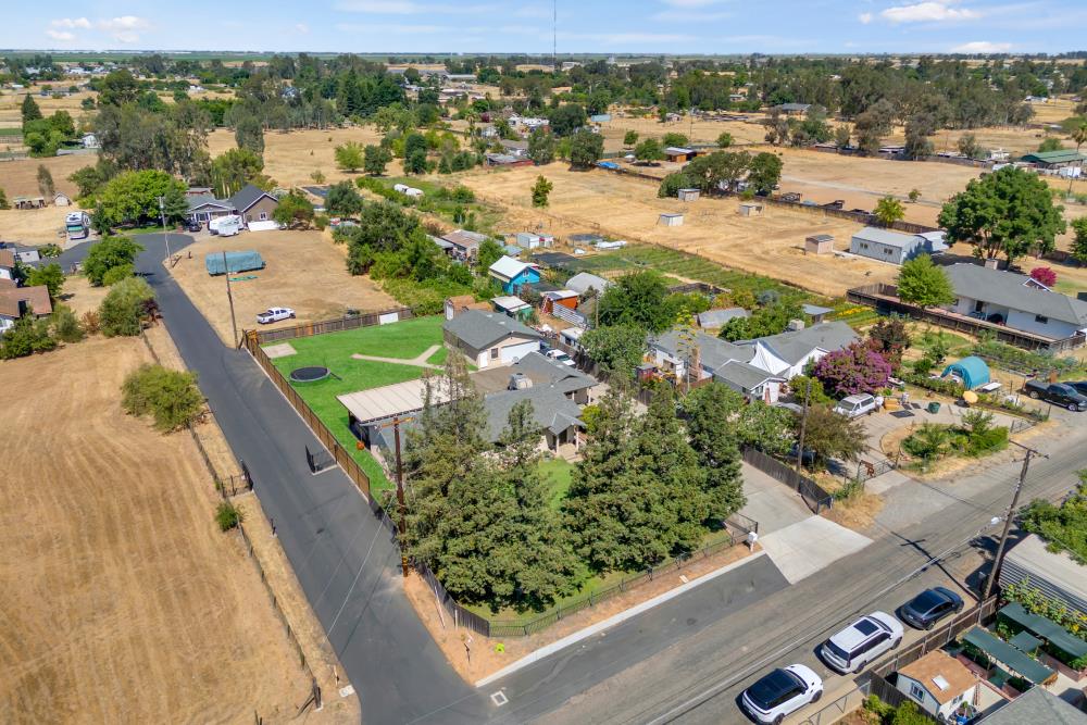 Detail Gallery Image 11 of 64 For 7311 2nd St, Rio Linda,  CA 95673 - 4 Beds | 2 Baths