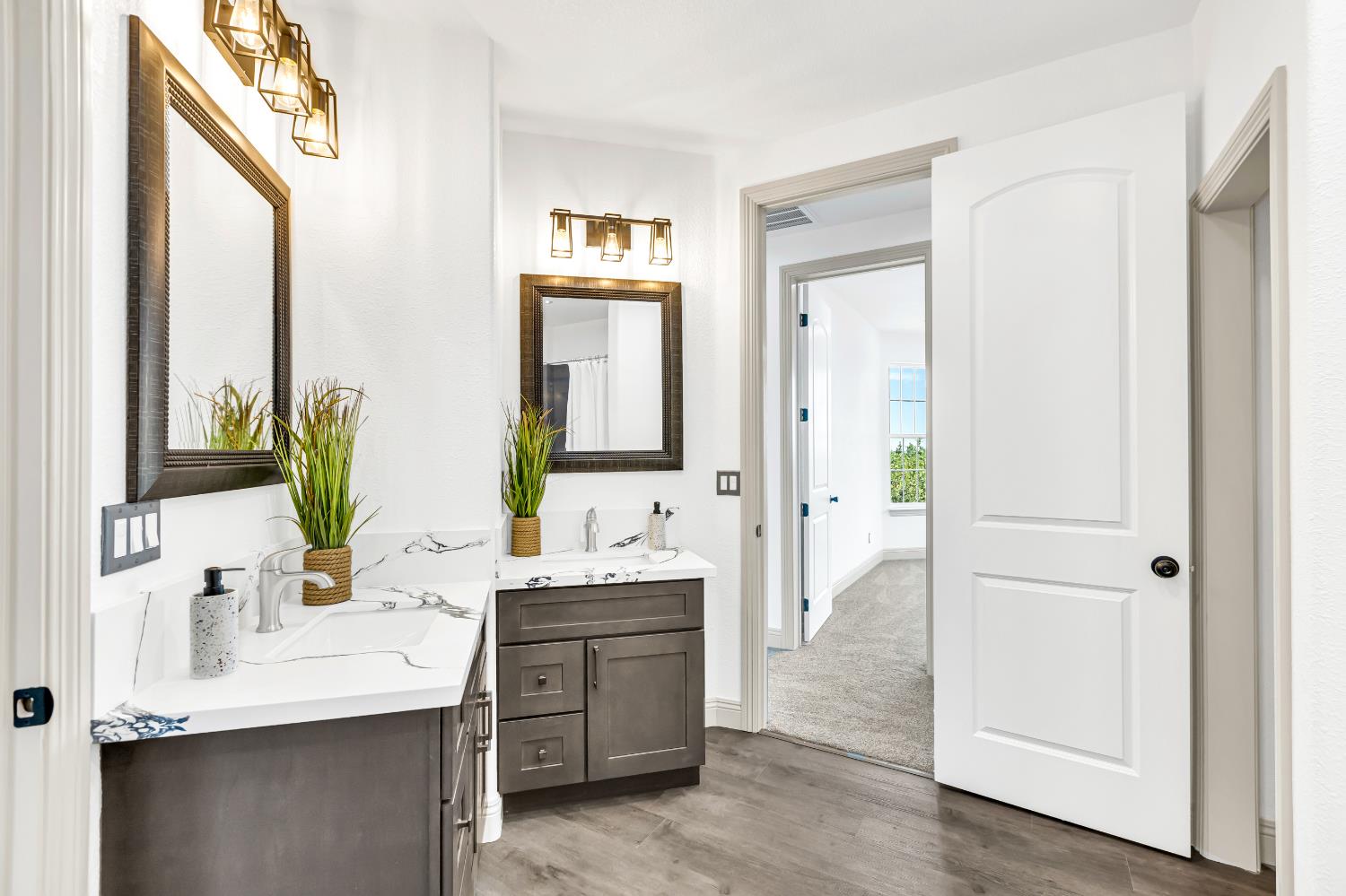 Detail Gallery Image 76 of 98 For 14537 Mira Vista Ln, Lockeford,  CA 95237 - 7 Beds | 4/1 Baths