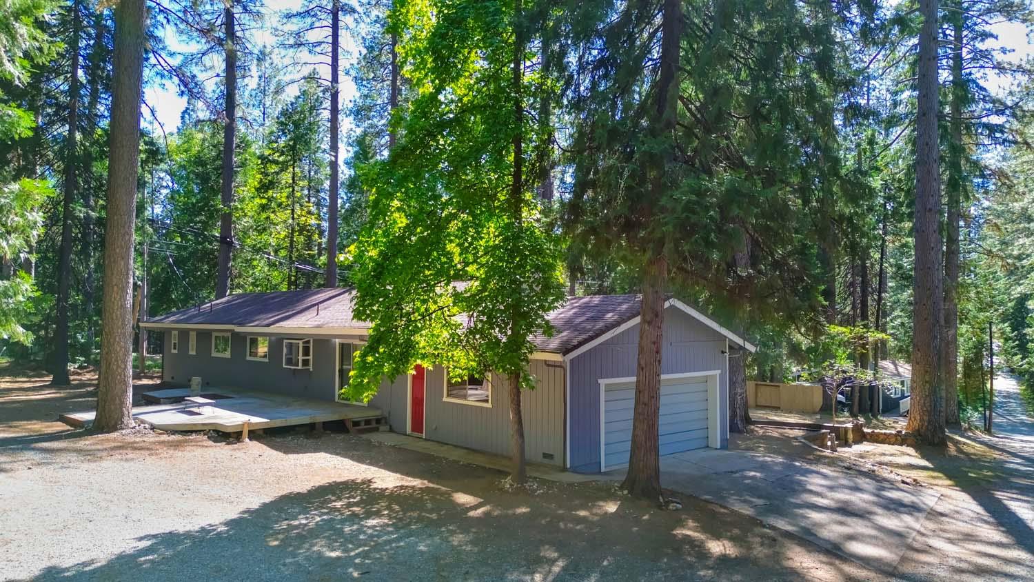 Detail Gallery Image 1 of 89 For 11118 Banner Lava Cap Rd, Nevada City,  CA 95959 - 3 Beds | 2 Baths