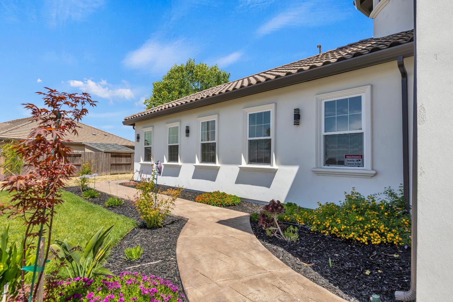 Detail Gallery Image 11 of 98 For 14537 Mira Vista Ln, Lockeford,  CA 95237 - 7 Beds | 4/1 Baths