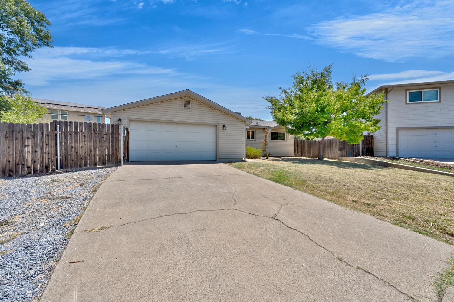 Detail Gallery Image 2 of 32 For 7712 Hyssop Ct, Citrus Heights,  CA 95621 - 3 Beds | 1 Baths