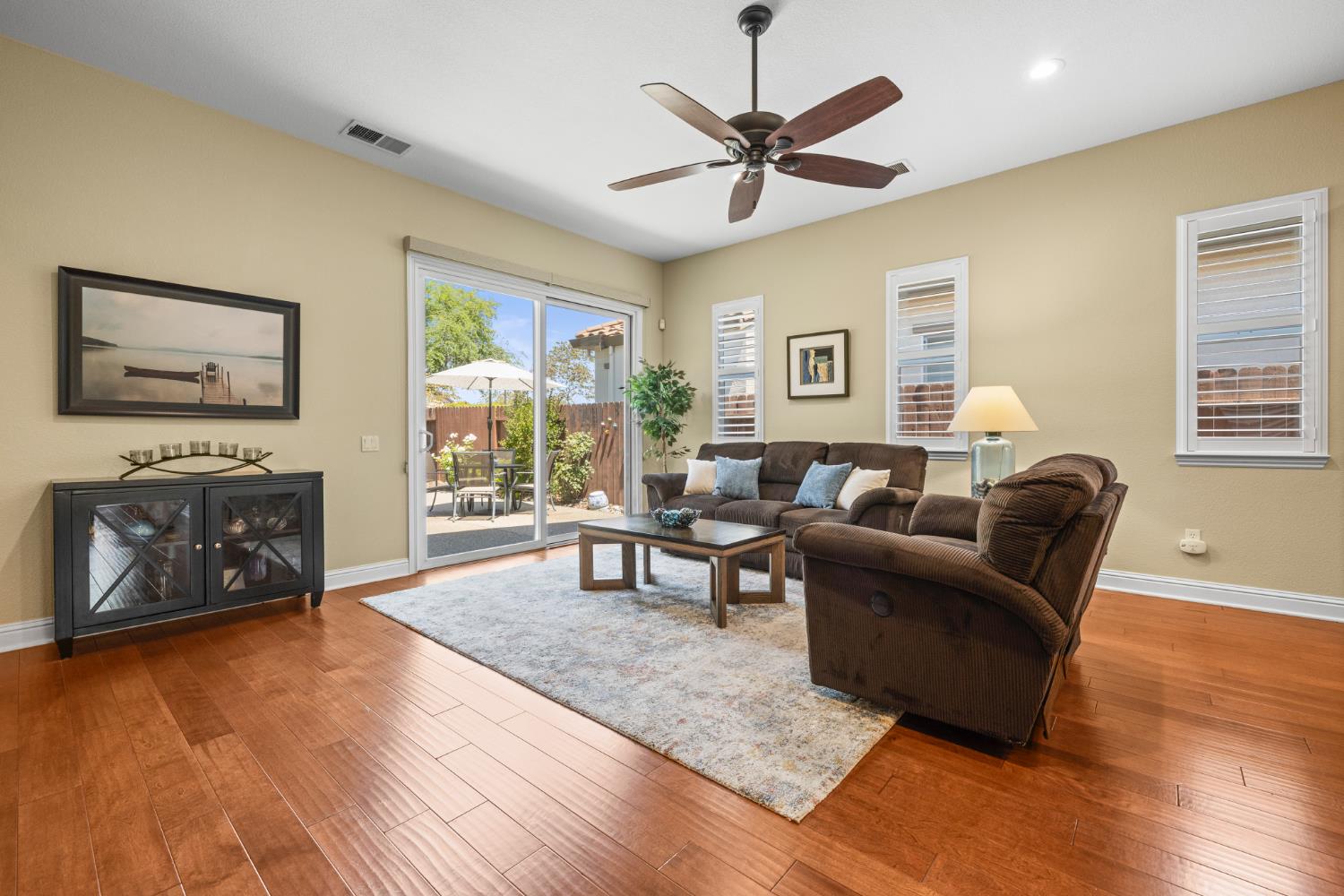 Detail Gallery Image 14 of 32 For 2016 Penstone Loop, Roseville,  CA 95747 - 3 Beds | 2 Baths