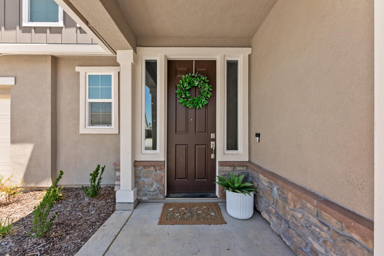Detail Gallery Image 13 of 83 For 2073 Challenger Way, Roseville,  CA 95747 - 4 Beds | 3/1 Baths