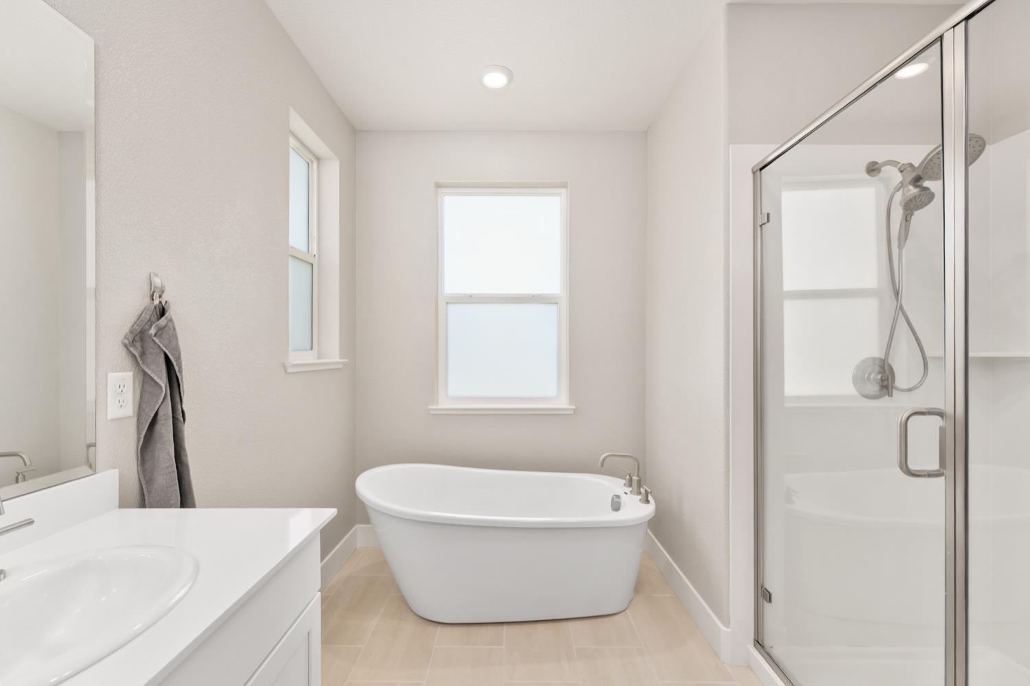 Detail Gallery Image 55 of 83 For 2073 Challenger Way, Roseville,  CA 95747 - 4 Beds | 3/1 Baths