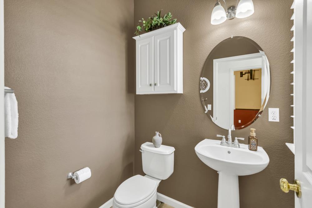 Detail Gallery Image 33 of 64 For 9688 Pasture Rose Ct, Elk Grove,  CA 95624 - 3 Beds | 2/1 Baths