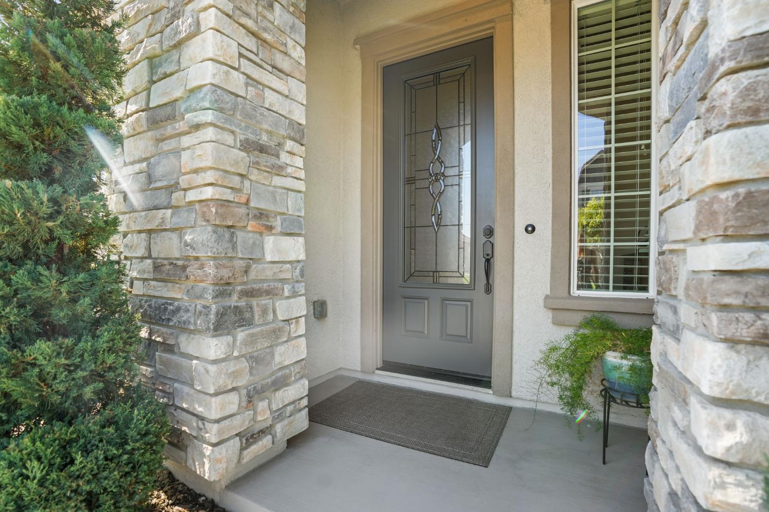 Detail Gallery Image 3 of 55 For 1261 Sweet Briar Dr, Patterson,  CA 95363 - 3 Beds | 2 Baths
