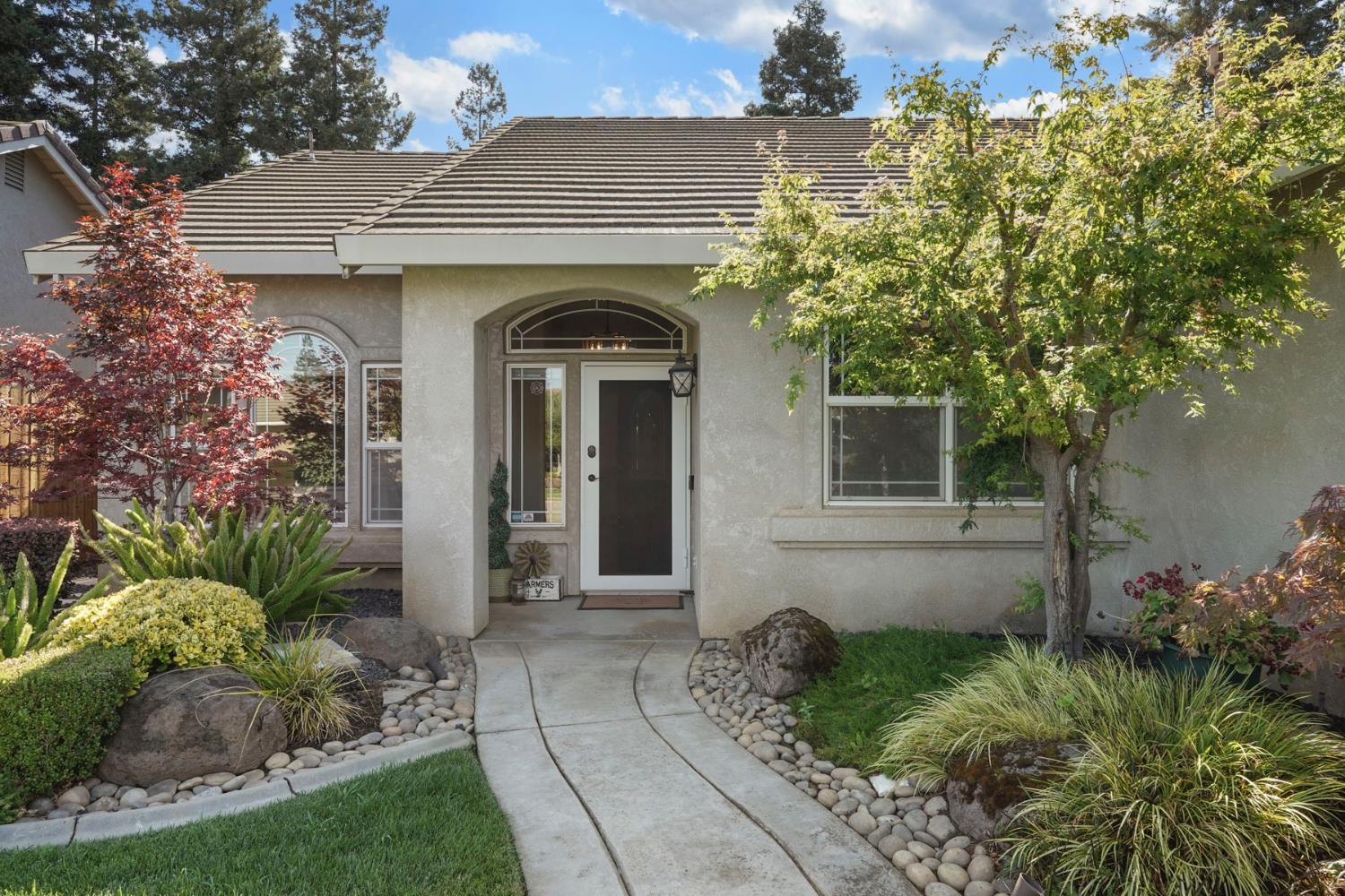 Detail Gallery Image 7 of 43 For 1114 Waterford Way, Lodi,  CA 95242 - 3 Beds | 2 Baths