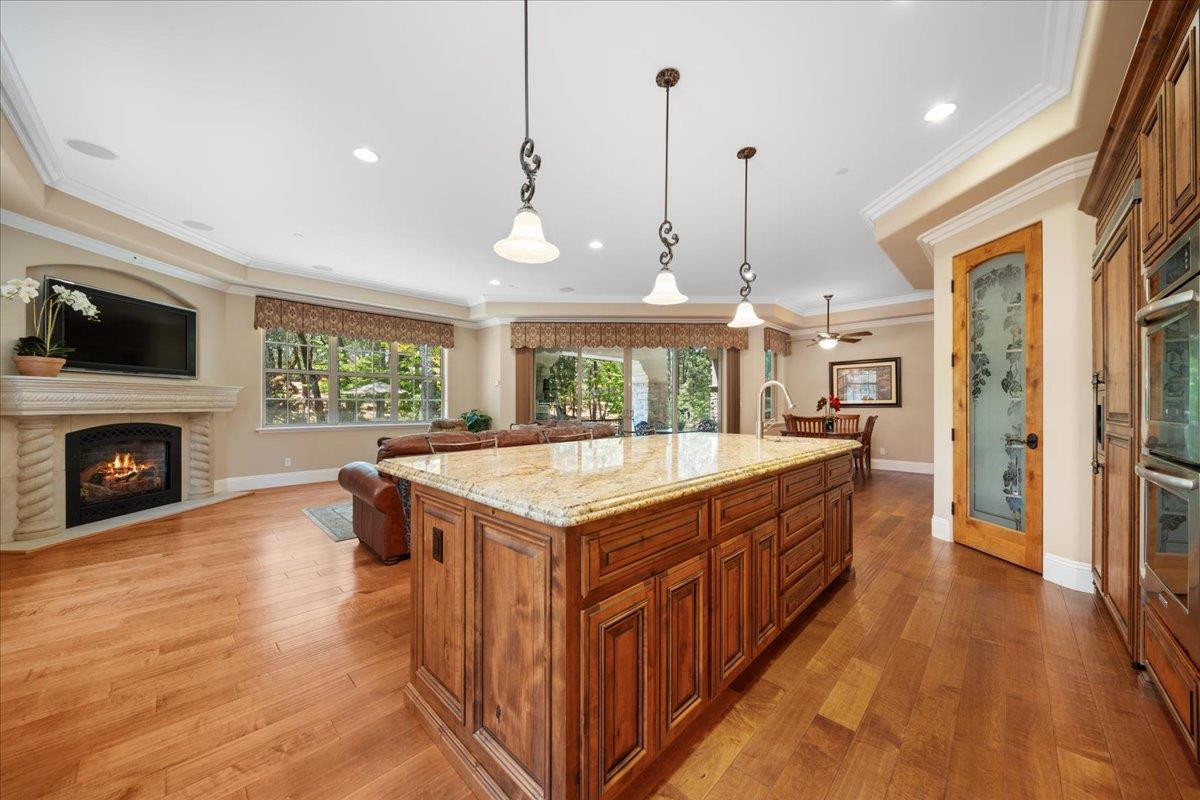 Detail Gallery Image 15 of 67 For 23750 Hogan Rd, Auburn,  CA 95602 - 4 Beds | 3/1 Baths