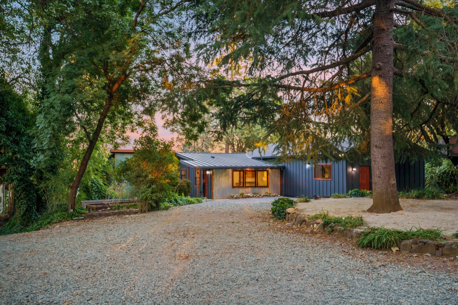 Detail Gallery Image 1 of 43 For 24200 Grand View Ave, Colfax,  CA 95713 - 3 Beds | 2 Baths