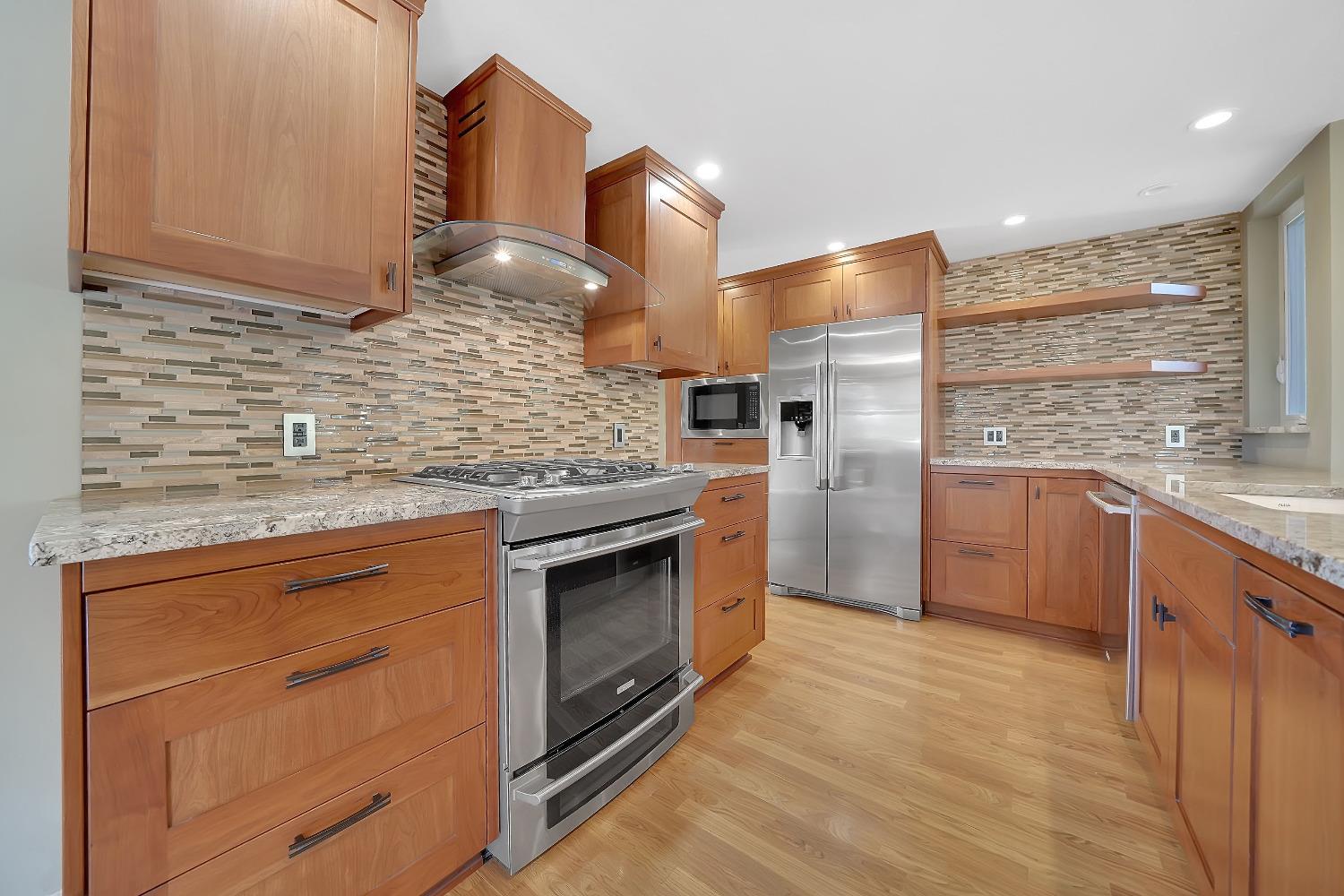 Detail Gallery Image 12 of 40 For 40 Greenstone Ter, Sutter Creek,  CA 95685 - 3 Beds | 2/1 Baths