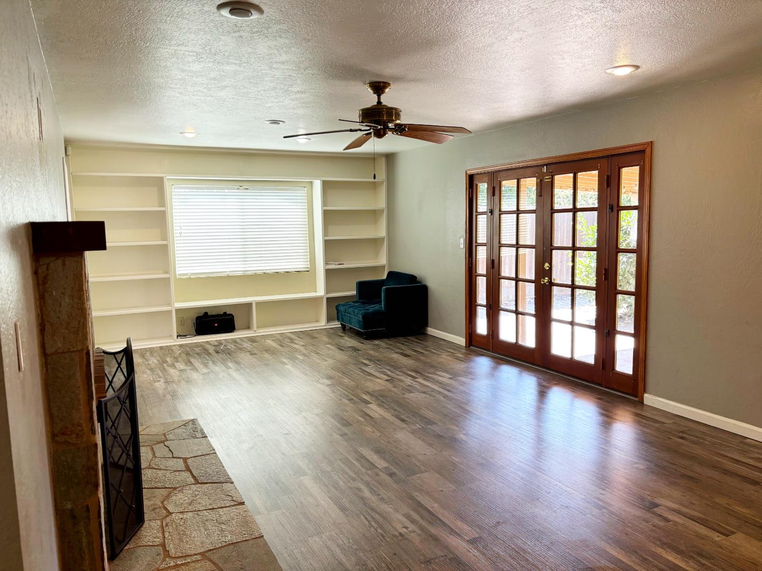 Detail Gallery Image 13 of 35 For 1422 Locke Rd, Modesto,  CA 95355 - 3 Beds | 2 Baths