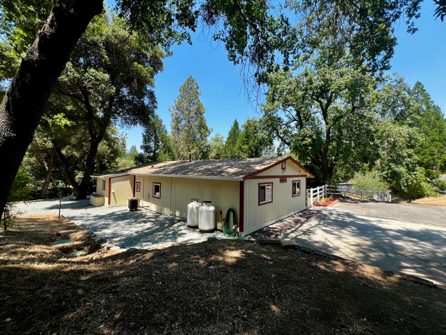 Detail Gallery Image 45 of 64 For 2018 Whistler Way, Somerset,  CA 95684 - 3 Beds | 2 Baths